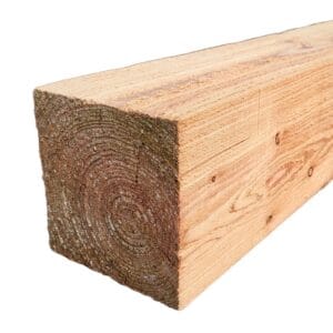 Fijnbezaagde Douglas paal van 20 x 20 cm
